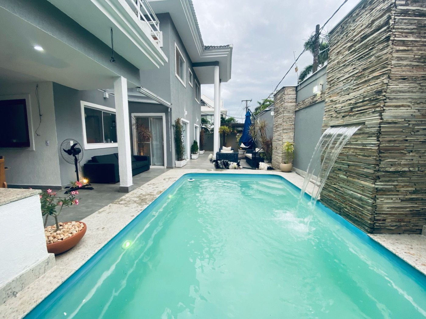 Casa de Condomínio, 4 quartos - Foto 1