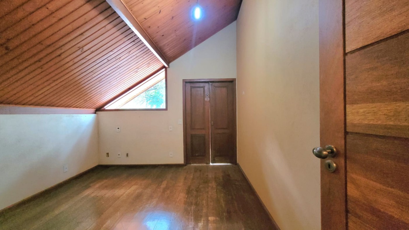 Casa, 7 quartos, 257 m² - Foto 32