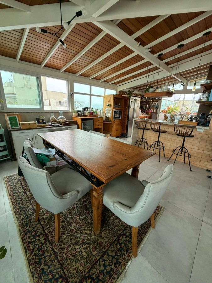 Cobertura, 3 quartos, 200 m² - Foto 1